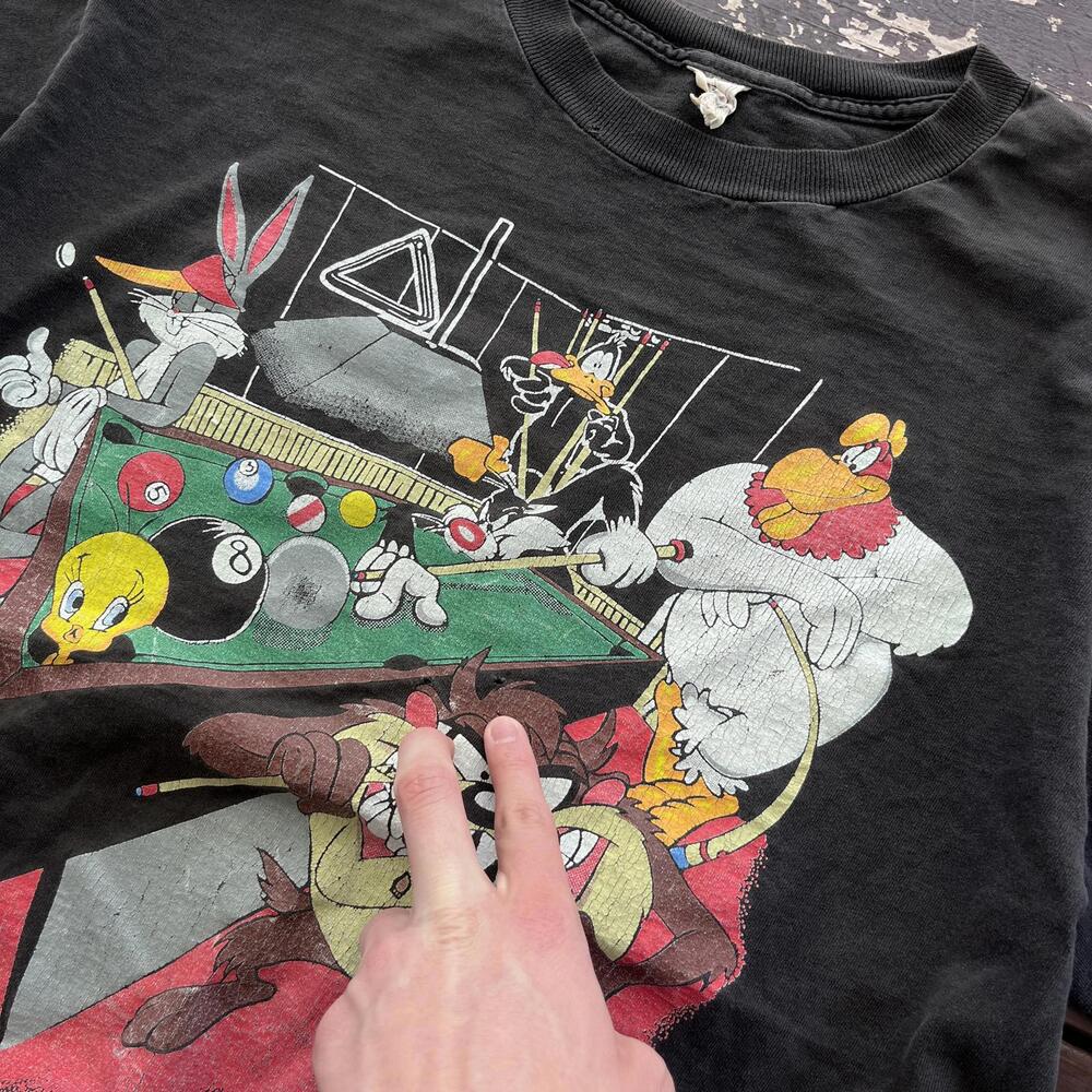 (XL) Vintage 90s Looney Tunes Taz Bugs Tweety Daffy Foghorn Pool T-Shirt - Picture 6 of 6